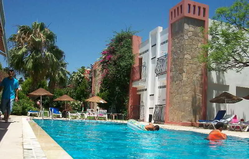 Kriss Otel أورتاكنت 3*,