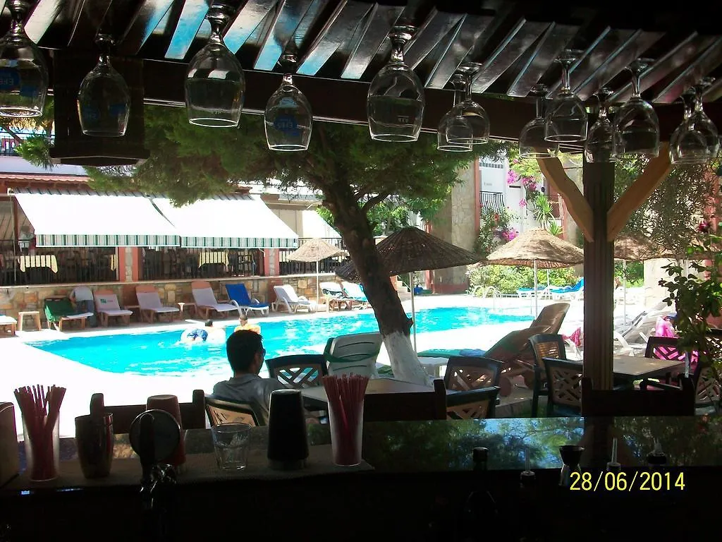 فندق Kriss Otel أورتاكنت