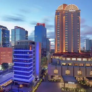 Hilton Maslak Отель