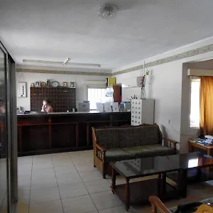 nicks-hotel-apartments.hotelsatayianapa.com/